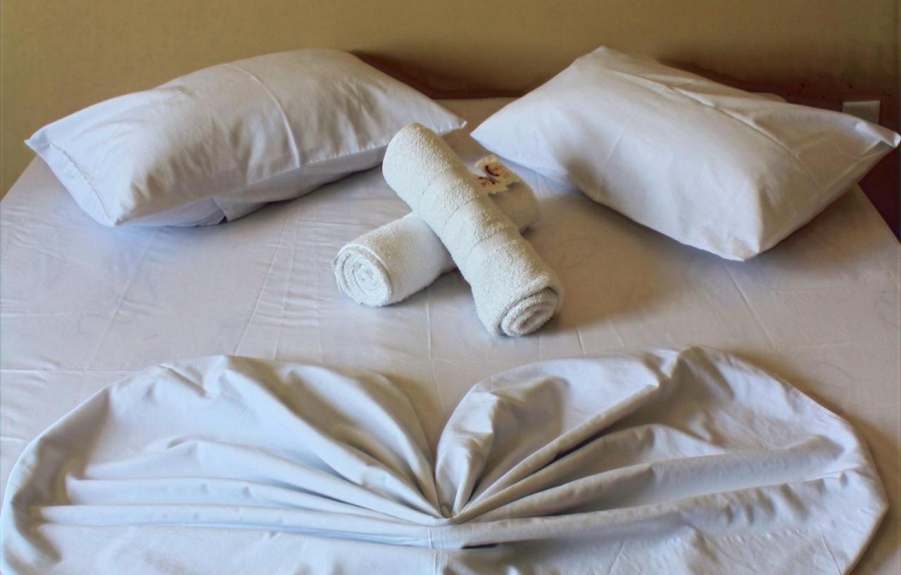 Hotel Santo Afonso 阿帕雷西达 外观 照片